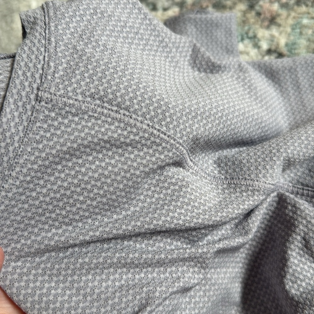 Lululemon Tie Back Tee - Picture 9 of 9